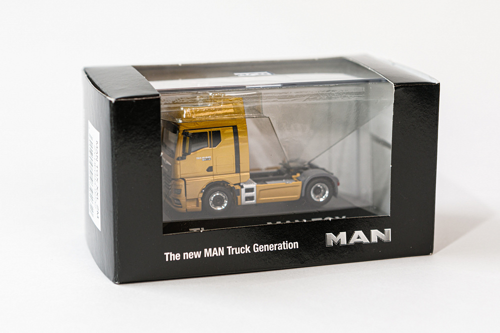 Масштабная модель грузового автомобиля MAN TGX XXL 12,5*6,5*7,5 см