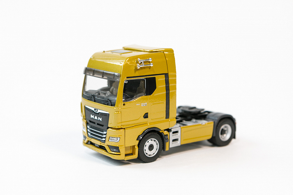 Масштабная модель грузового автомобиля MAN TGX XXL - 15*7,5*3,5 см