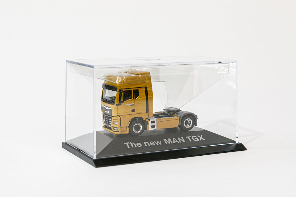Масштабная модель грузового автомобиля MAN TGX XXL 12,5*6,5*7,5 см